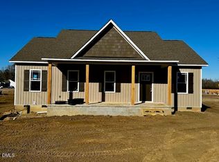 924 Micro Rd W, Selma, NC 27576