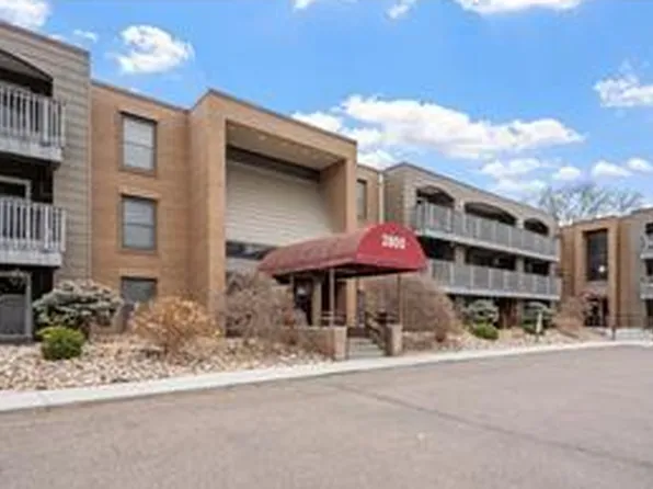 2800 Hamline Ave N APT 248, Roseville, MN 55113