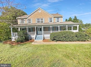 2802 Rifle Ridge Rd, Oakton, VA 22124