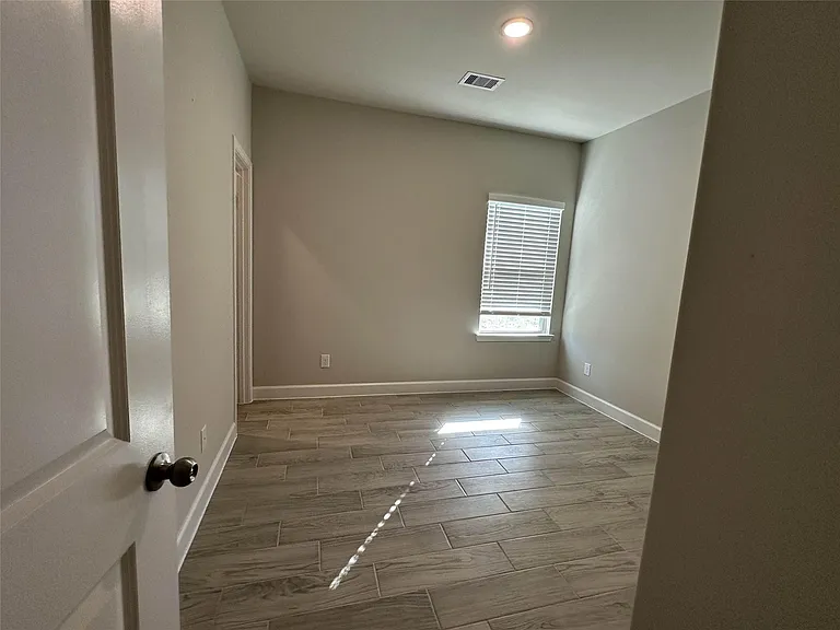 505 Young St #A — Photo 21