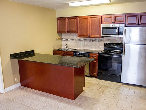 4th image of 1801 J St #B3