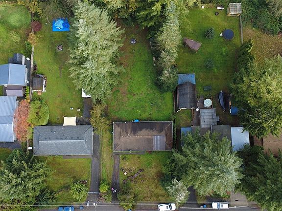 4th image of 17225 100th Street SE
