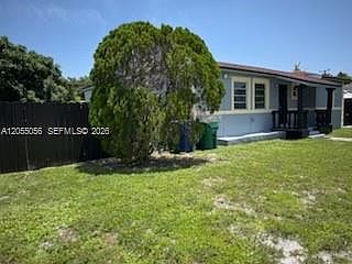 4th image of 863 NW 139th St