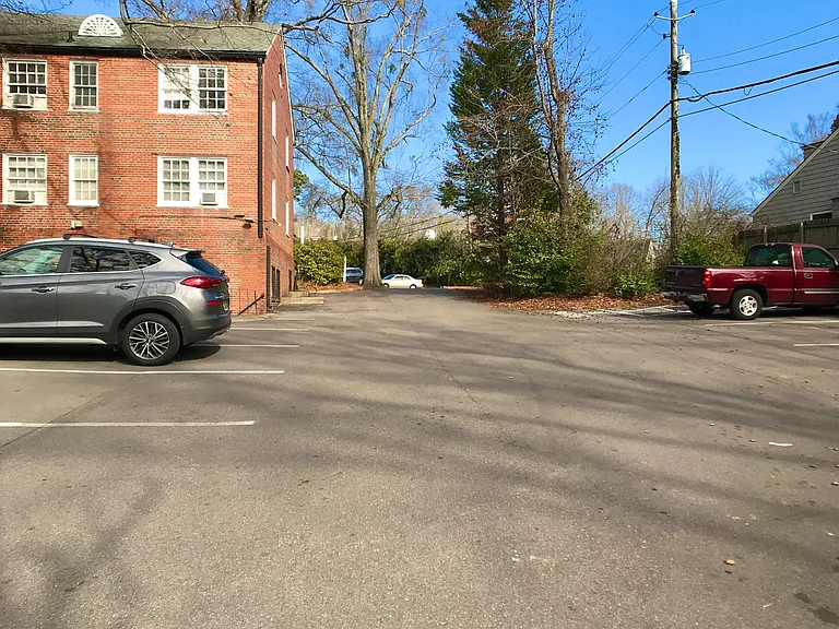 2851 Thornhill Rd #111B — Photo 25
