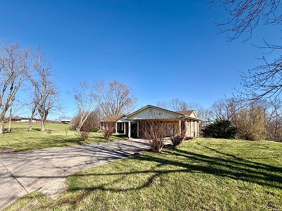 4th image of 1240 Bowling Ridge Rd