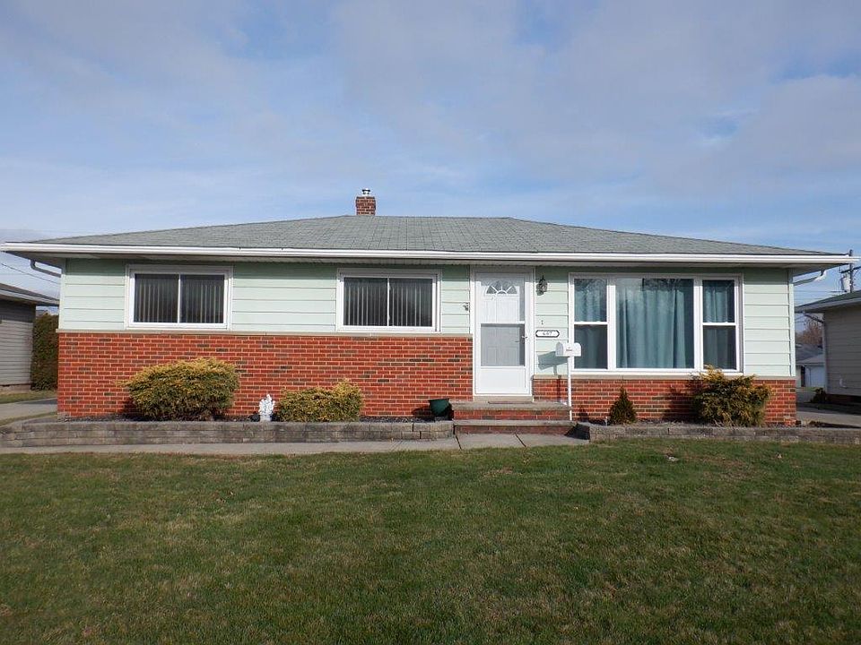 1st image of 687 E Parkleigh Dr