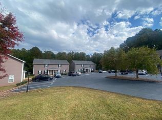38 Preston Ct, Commerce, GA 30529