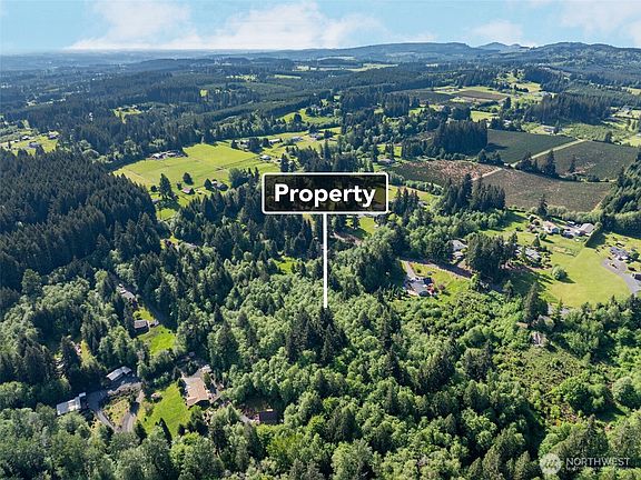 3rd image of 144 Penrose Lane