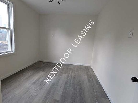 3rd image of 204 Duncan Ave #1M