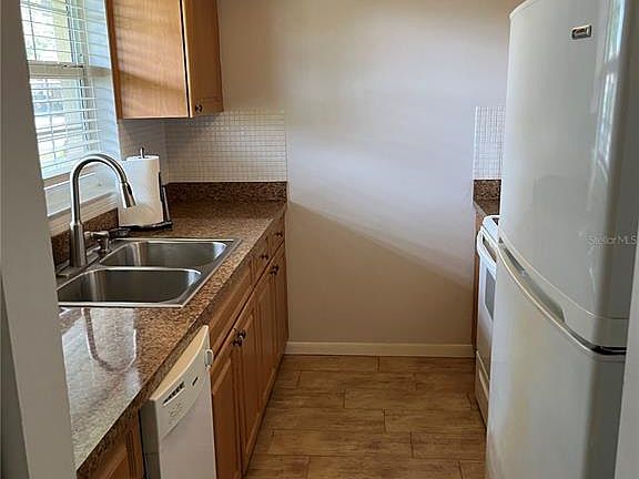 5th image of 1701 Pinehurst Rd APT 34D