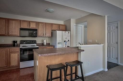 1st image of 7 Conant Rd APT 16