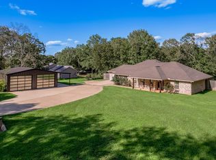 344 Bending Oak Dr, Pollok, TX 75969