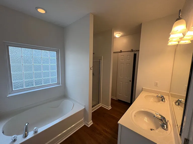 130 Pin Oak Ct — Photo 10