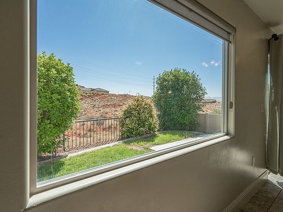 5th image of 2031 E Colorado Dr #403