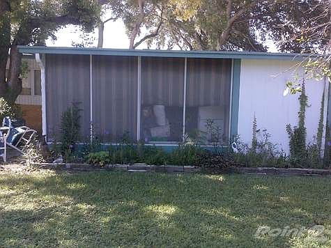 SCREENED PORCH