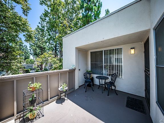 5th image of 1300 Cabrillo Park Dr APT E