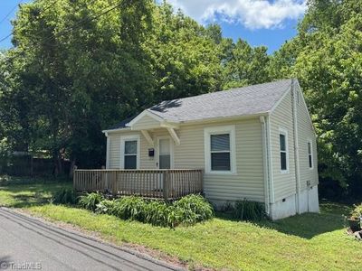 212 W Maple Ave, Mocksville, NC, 27028