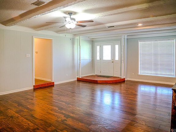 4th image of 105 Leewood Dr