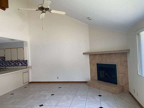 5th image of 1585 Megan Bay Cir