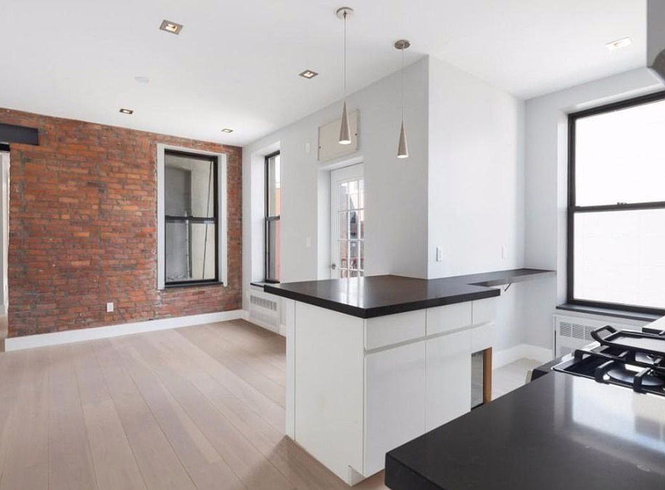 1st image of 141 Attorney St APT 5B