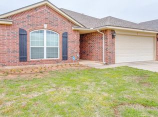 917 Accipiter St, Norman, OK 73072