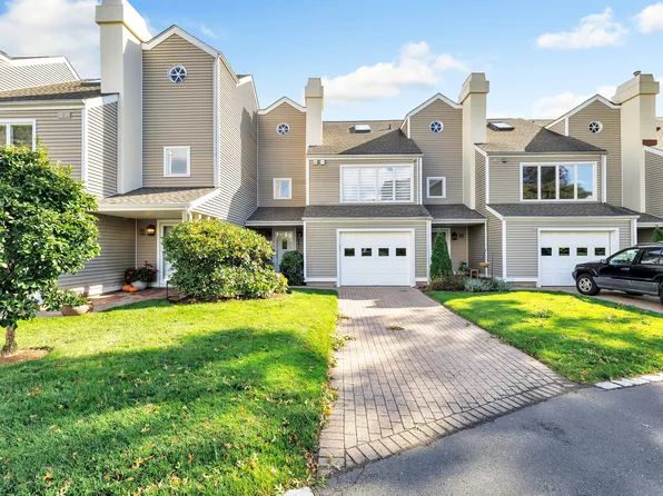 32 Harbour View Place #32, Stratford, CT 06615