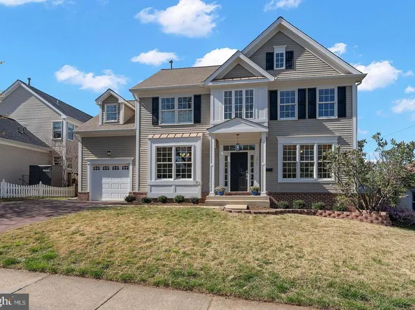 3923 16th St S, Arlington, VA 22204