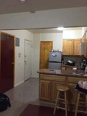 Rented by Natlane Equities | media 11