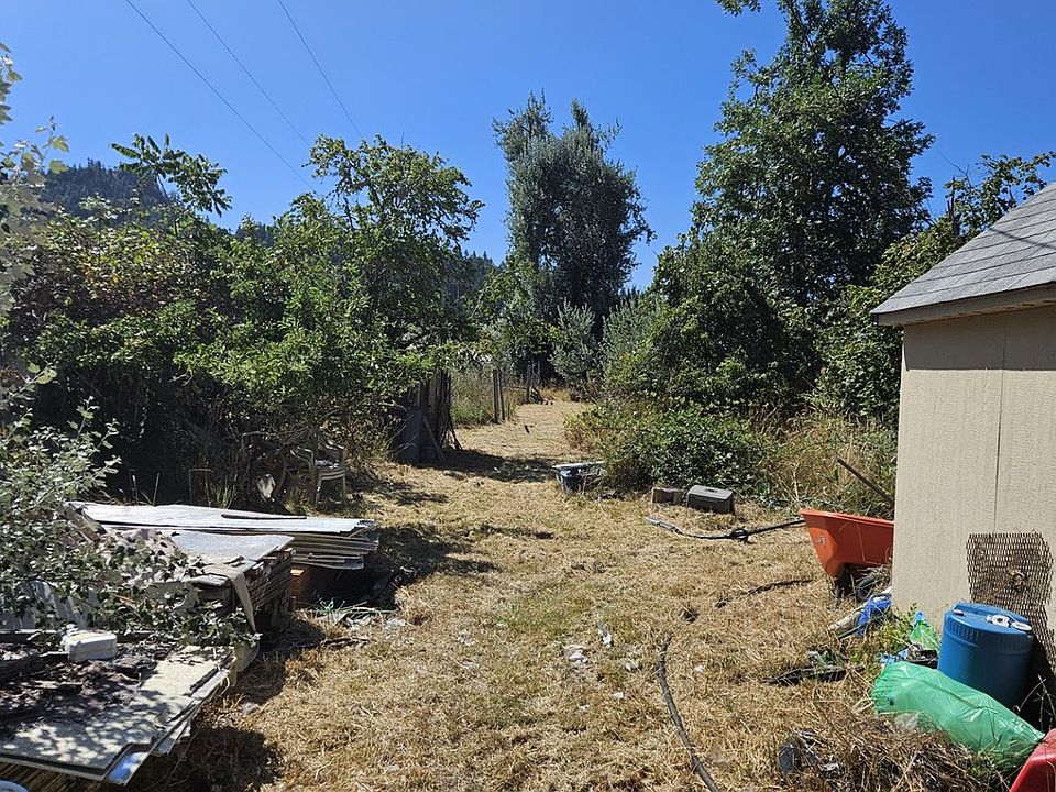 2nd image of 37336 Hills Creek Rd