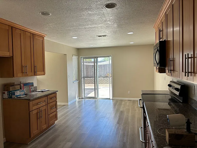 239 Almondtree Ln — Photo 6