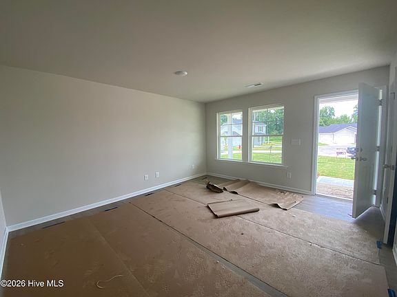 5th image of 106 Slew Court