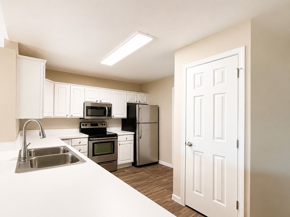 1st image of 346 Gethings Cir #346