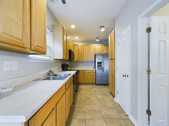 4th image of 12006 Royal Castle Ct