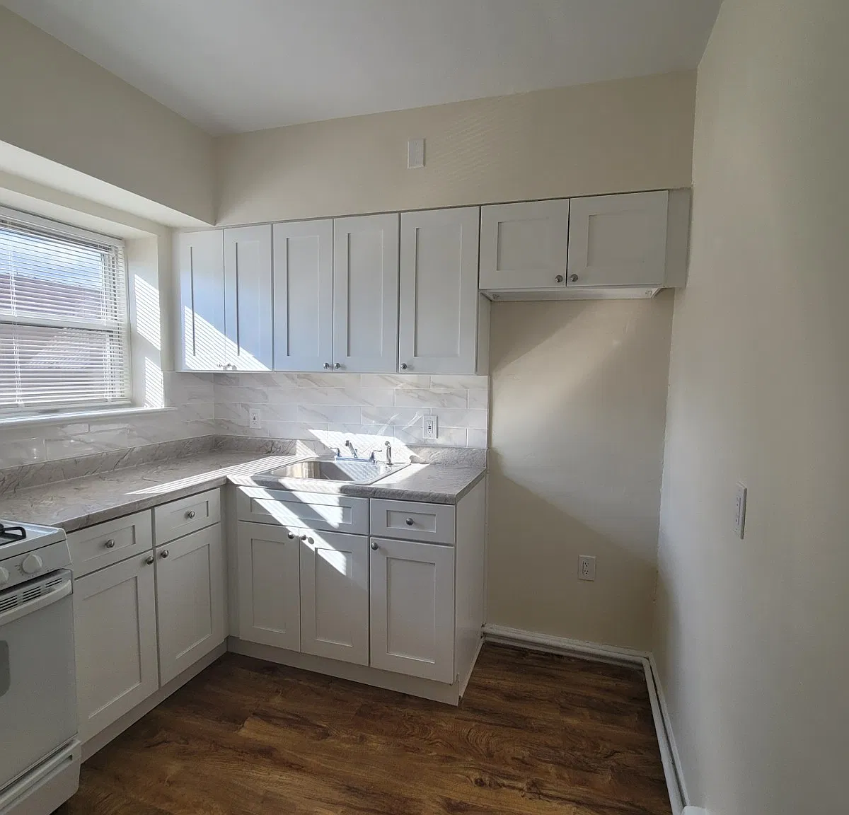 1 bed, 550 sqft, $1,765 — Photo 2