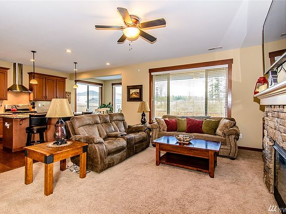 5th image of 23009 78th Avenue Ct E