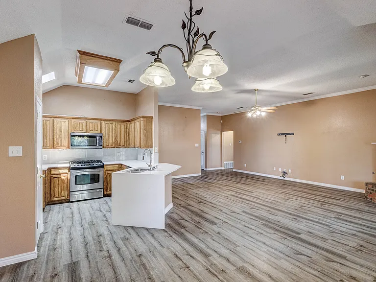 7708 Chandler Ct — Photo 15