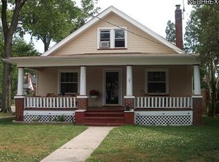 15901 Munn Rd, Cleveland, OH 44111