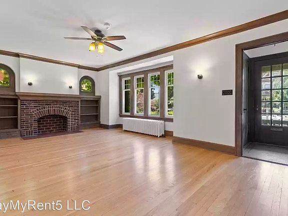 4th image of 2022-24 N 52nd St #2022