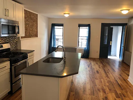 Rented by Compass | media 16