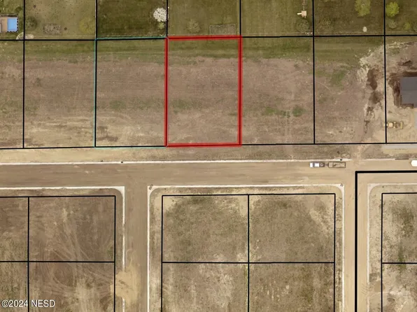 427 19th Ave NW, Watertown, SD 57201