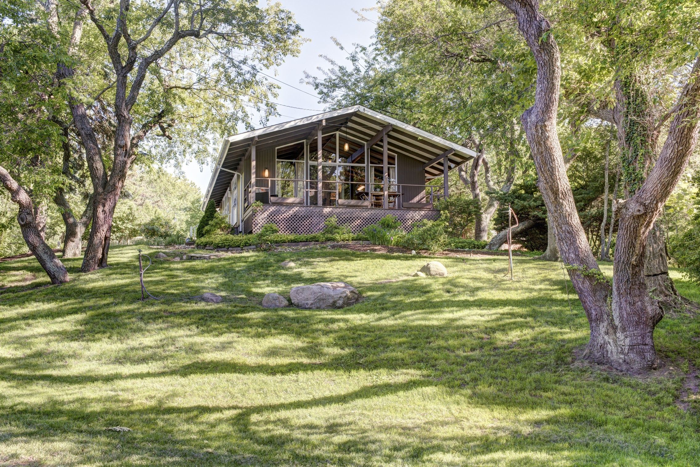 1620 Aquaview Ave, East Marion, NY 11939 Out East