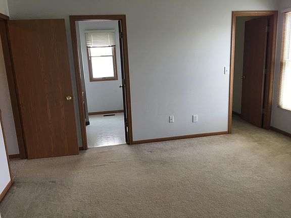 4th image of 5657 Larksdale Dr