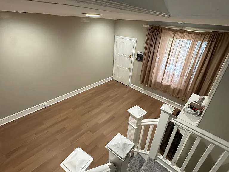 8XX S Alden St — Photo 10