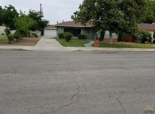 454 Cross St, Shafter, CA 93263