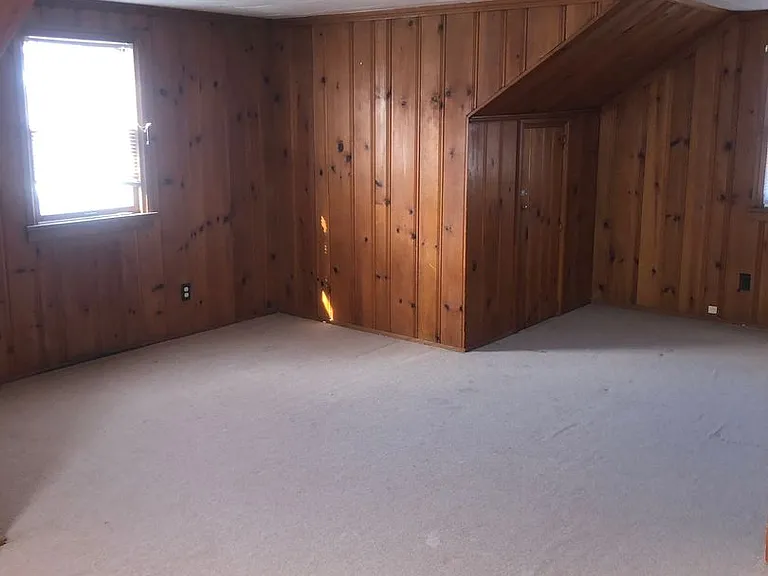 555 Woodsdale Ave — Photo 11
