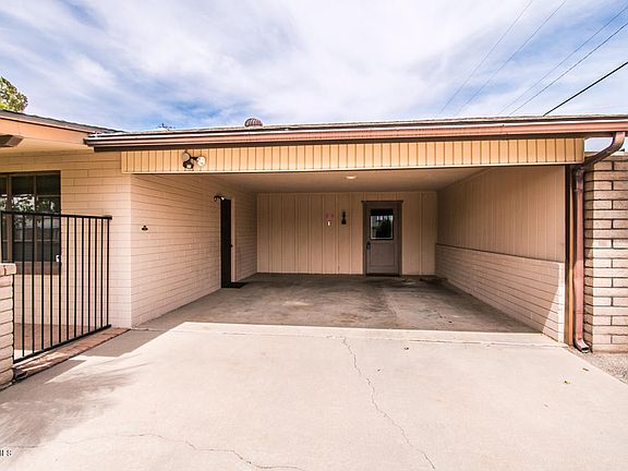 3rd image of 916 E El Caminito Dr