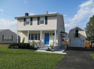 12 Cypress Ave, Tiverton, RI 02878