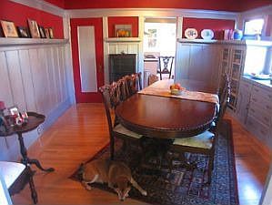 Dining Room :: 2926 Benvenue Avenue
