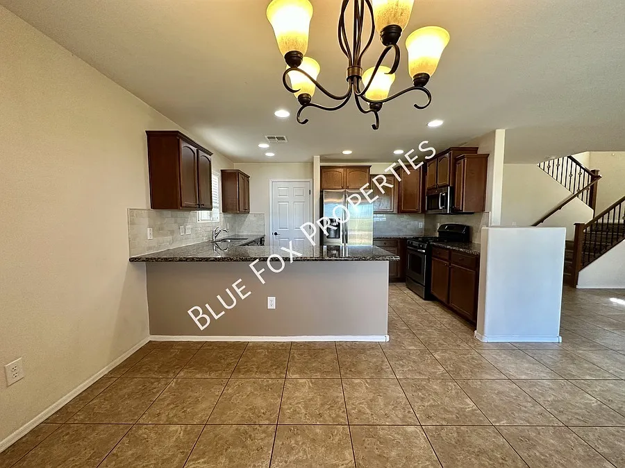 Building Photo - 13323 N Barlassina Dr