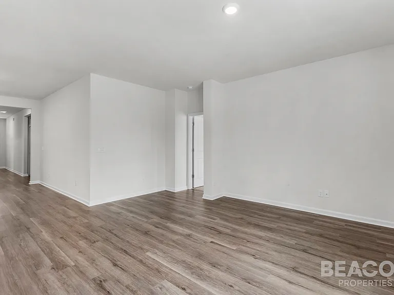 9120 Saint Thomas Ct — Photo 22